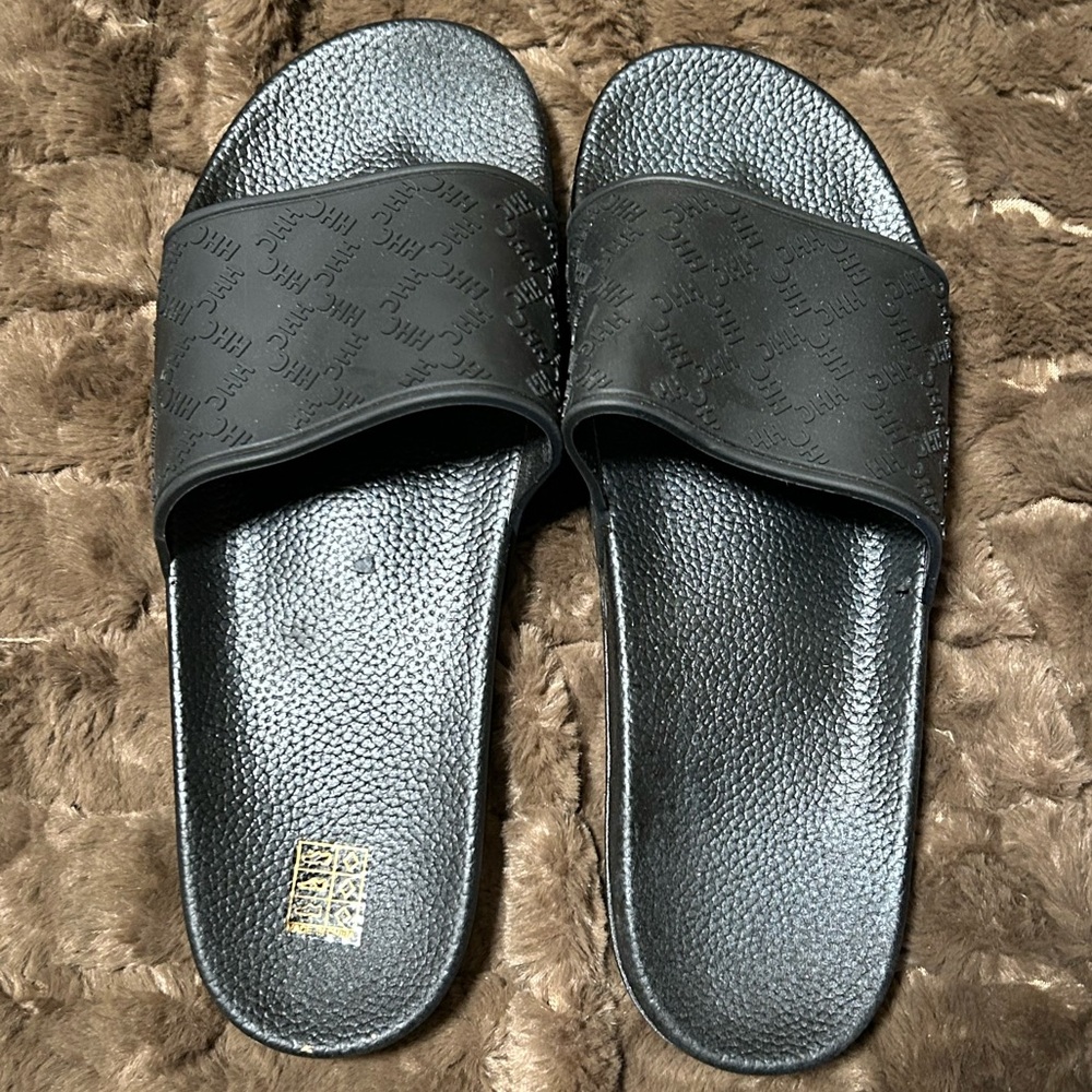 CHH Women’s slides 9.5